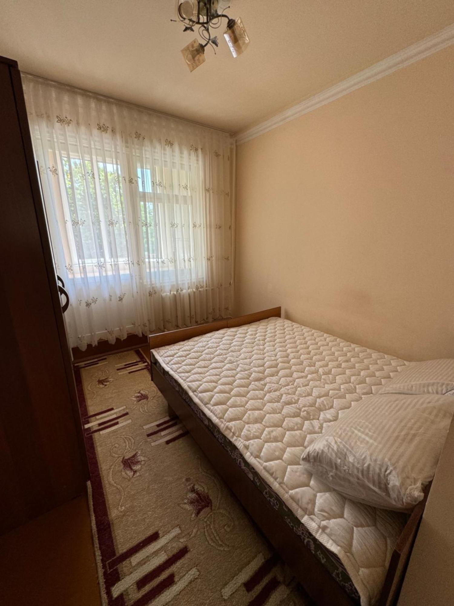 Yunusabad 7 Американский Посольство Tashkent Bagian luar foto